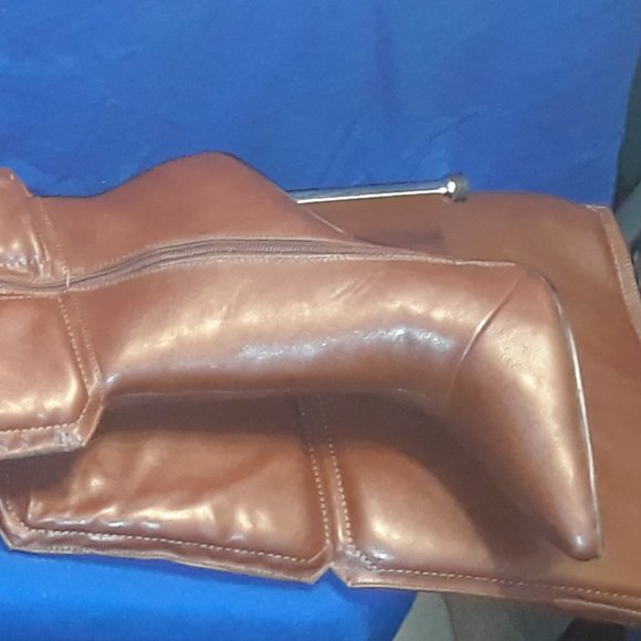 AZALEA WANG NOT YOUR AVERAGE STILETTO BOOT IN BROWN - Picture 7 of 9